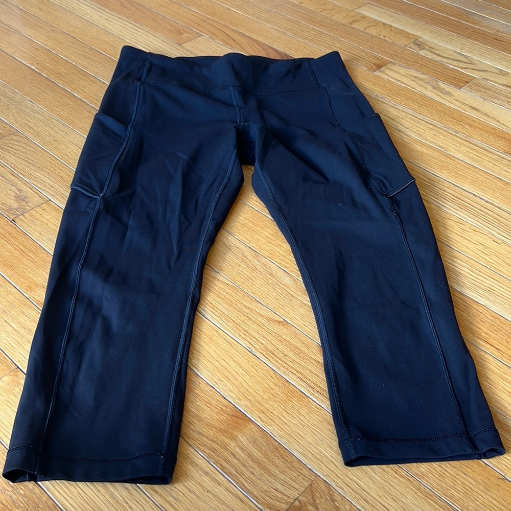 Lululemon 21” cropped leggings